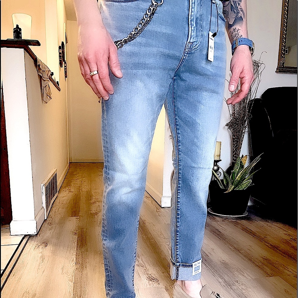 EVERYTHING MUST GO!!!! EXPRESS SOFT JEANS - SIZE 32x30 - MENS - NWTAGS